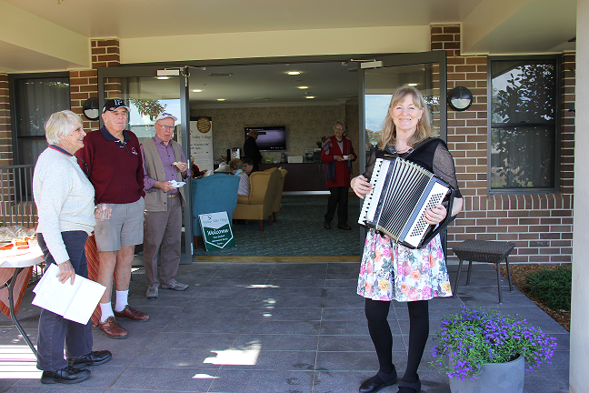 Entertainer And Open Day Office